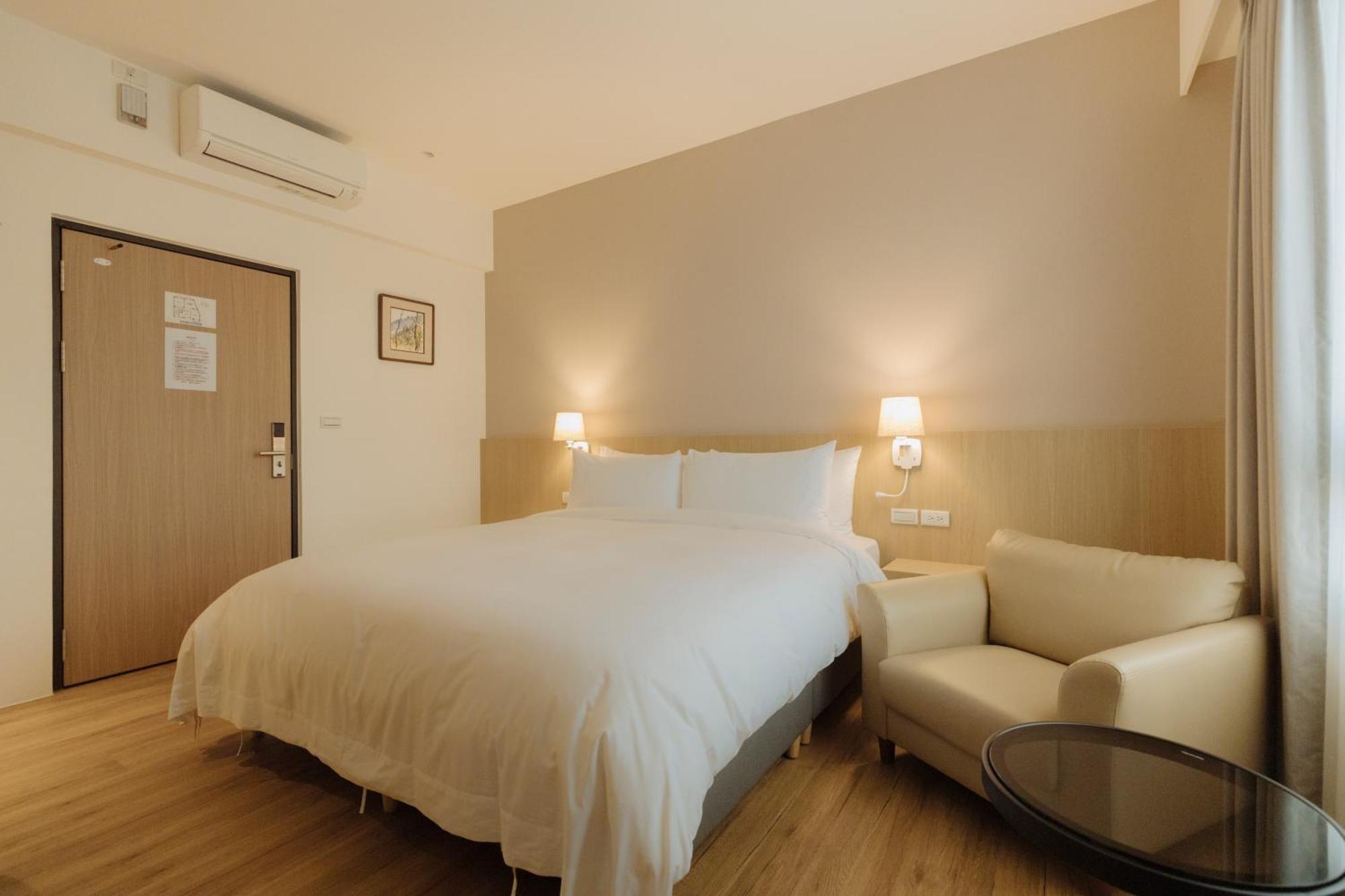 Hotel 鹹菜巷8號 Tainan Exterior foto